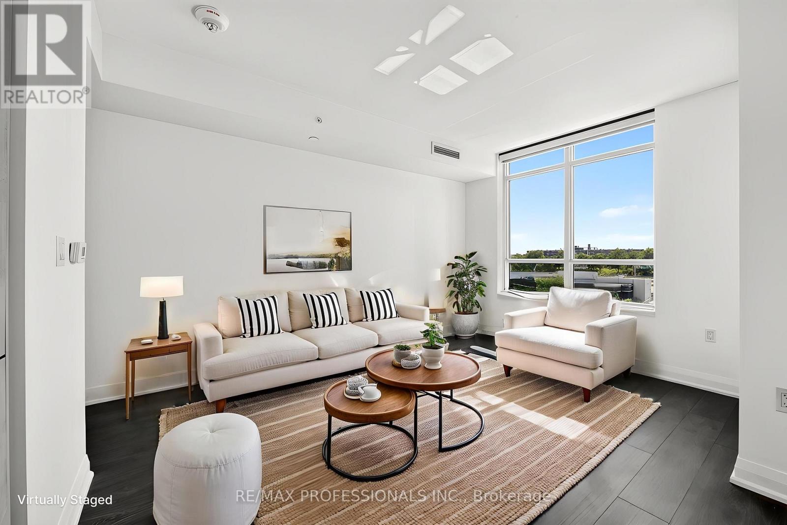 #406 10 GIBBS ROAD - Image 13