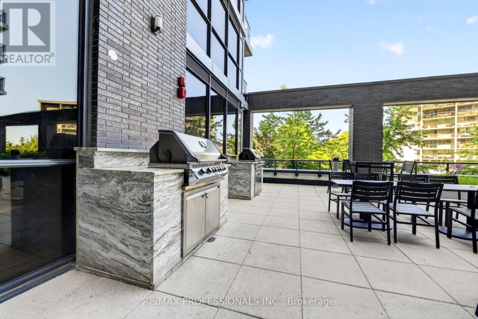 #406 10 GIBBS ROAD - Image 42