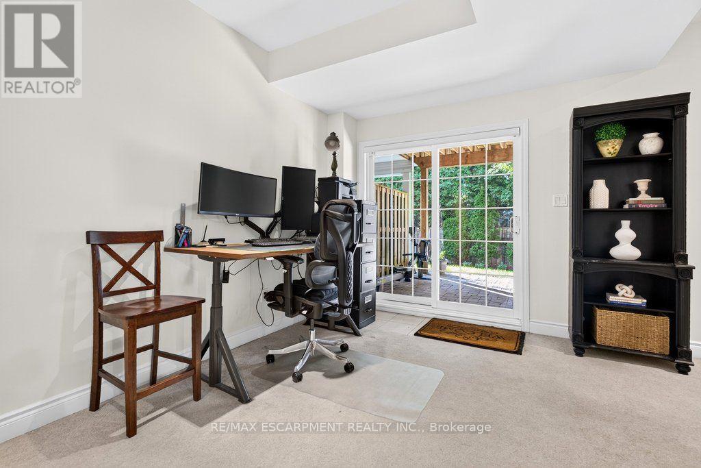 #12 1335 ONTARIO STREET - 30