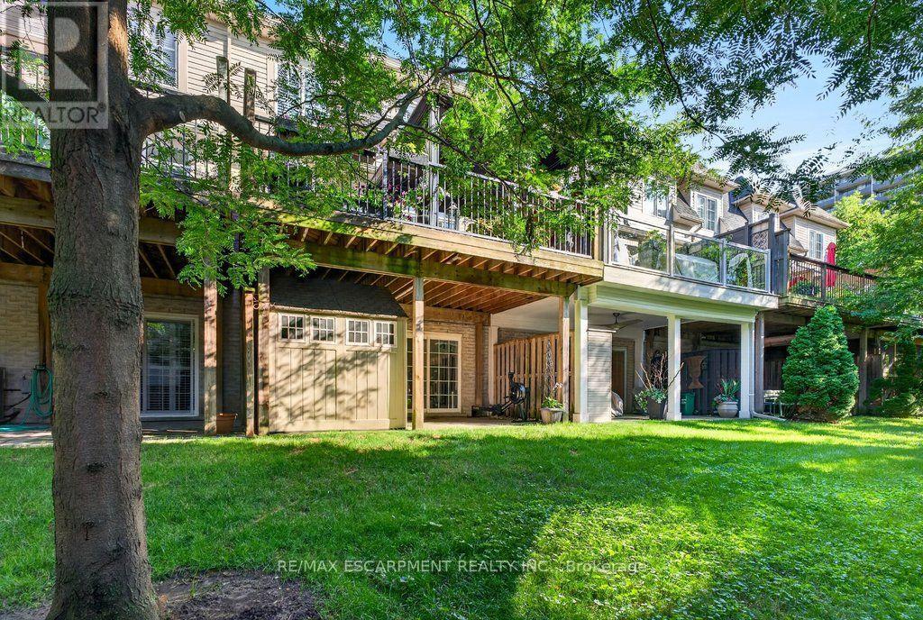 #12 1335 ONTARIO STREET - 37