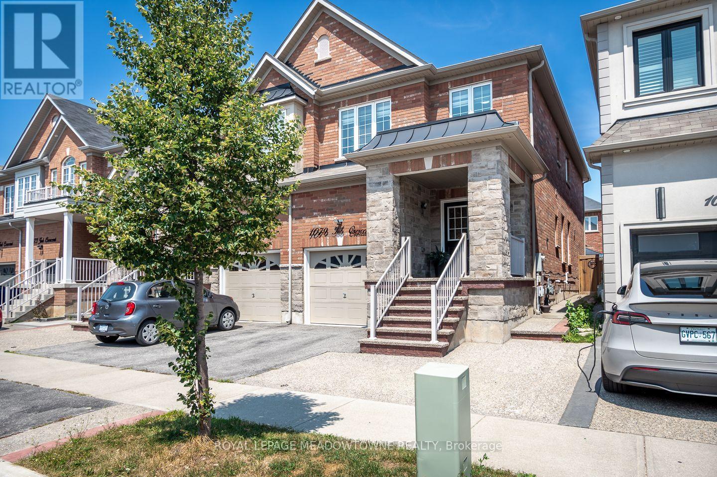 1079 JOB CRESCENT - 1
