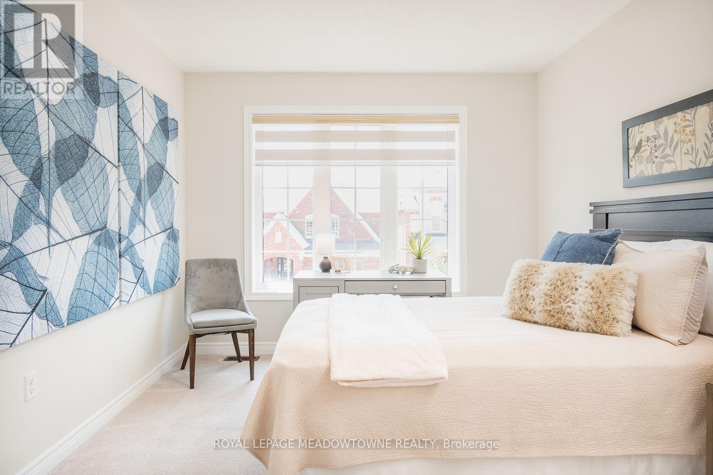 1079 JOB CRESCENT - 22
