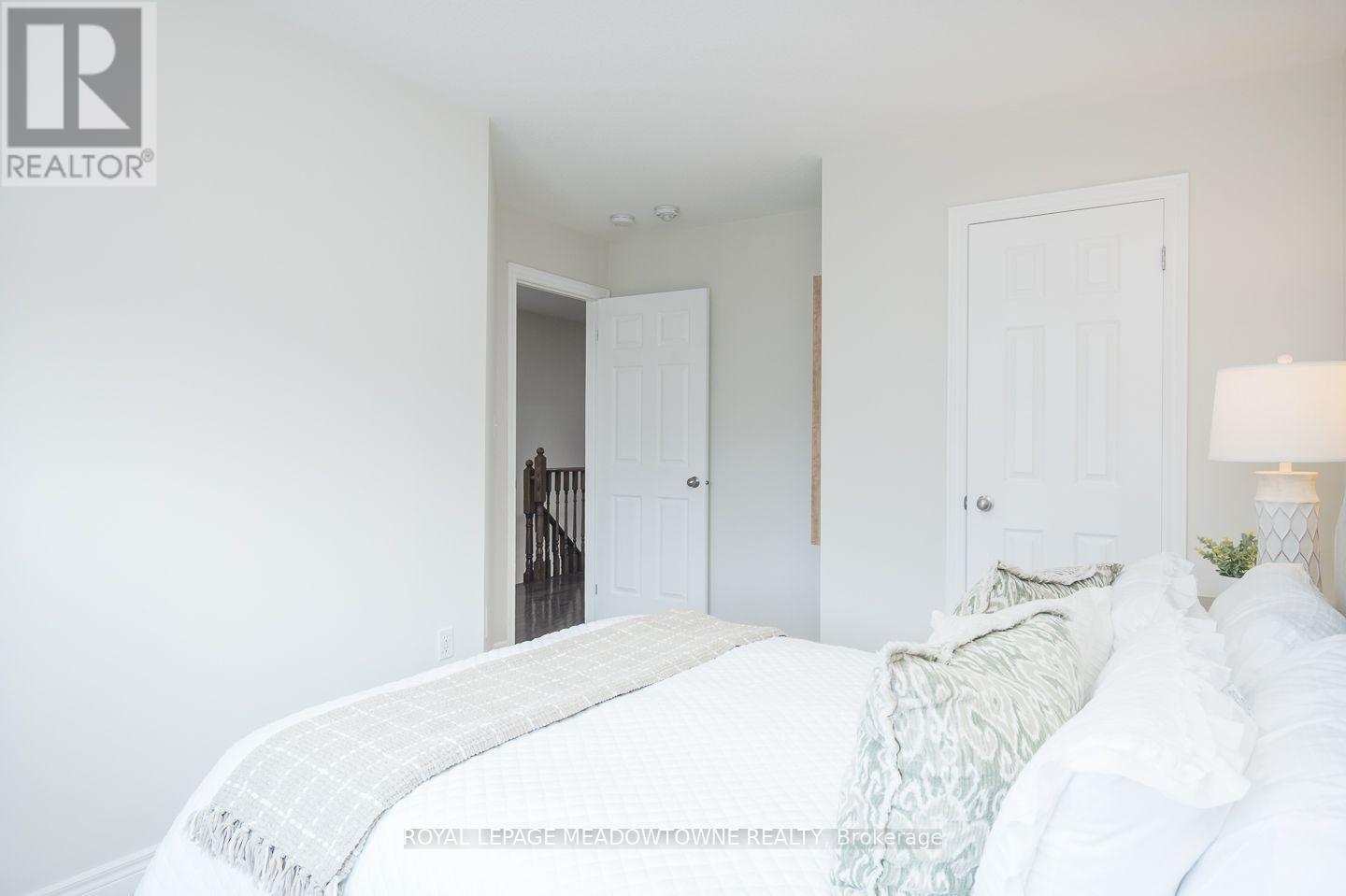 1079 JOB CRESCENT - 27