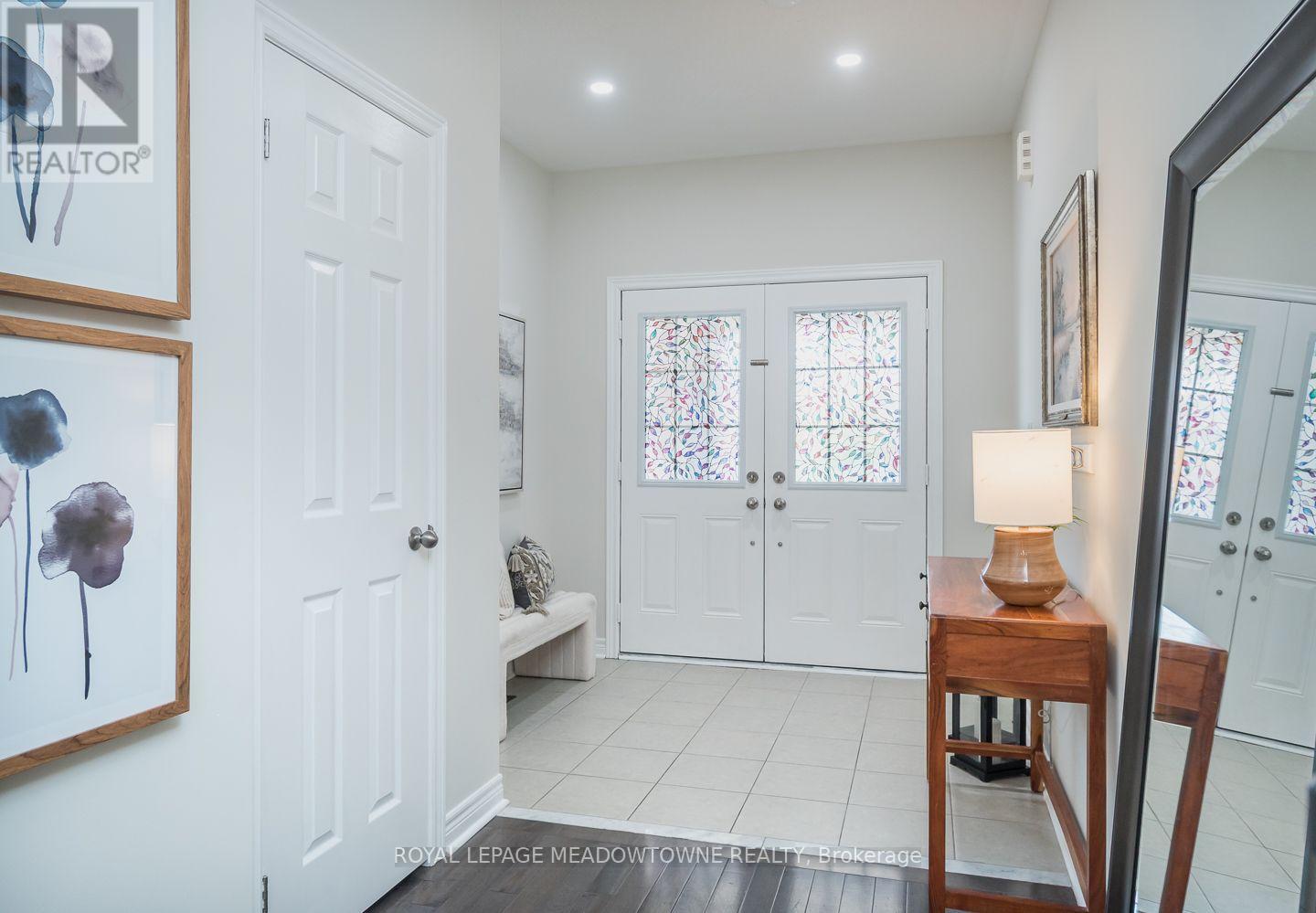 1079 JOB CRESCENT - 5
