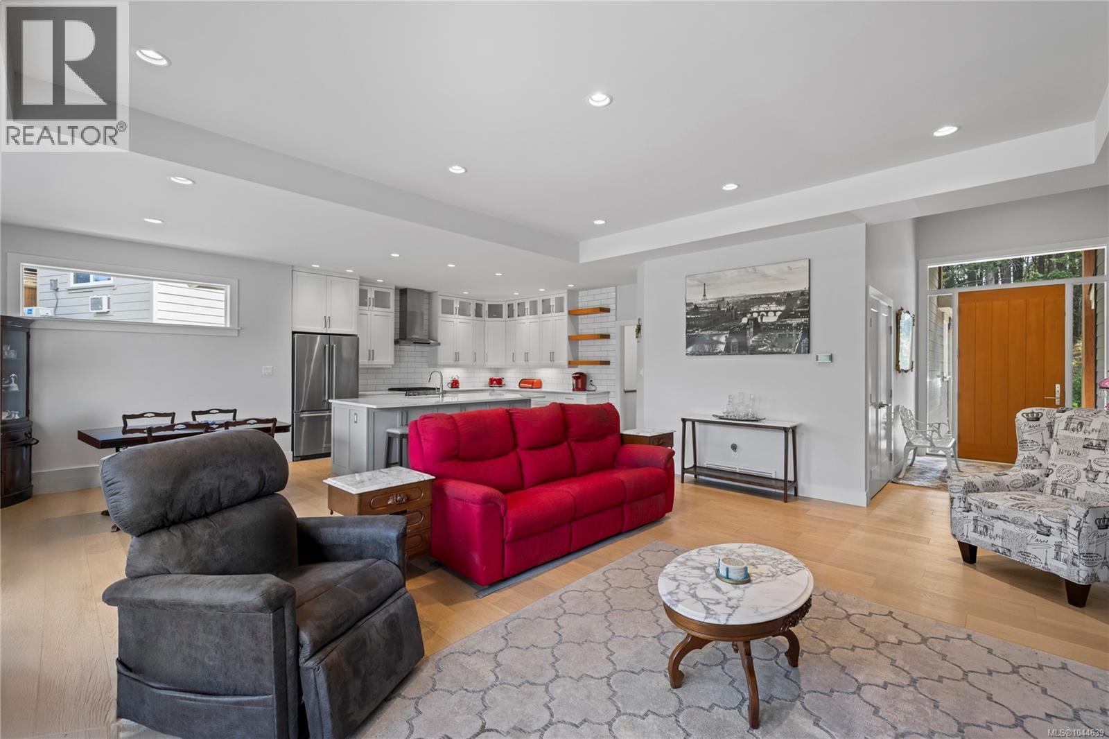 1312 Langara Dr - Image 19
