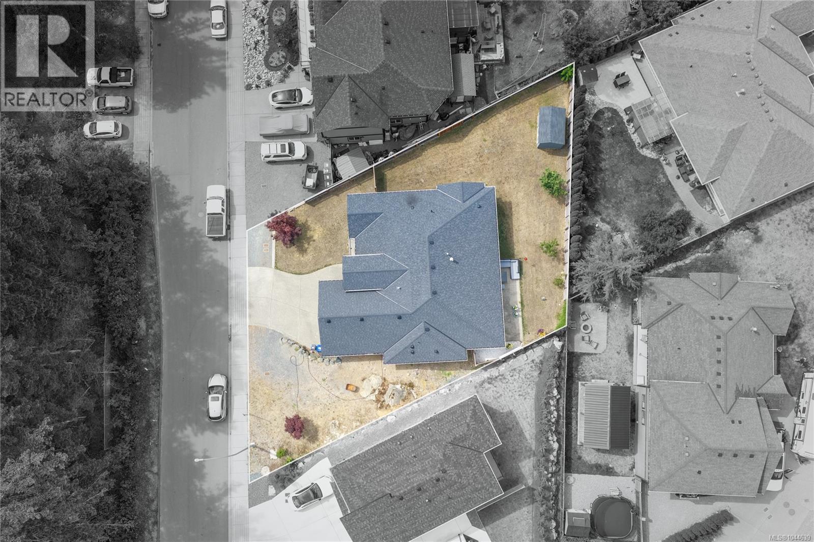 1312 Langara Dr - Image 3