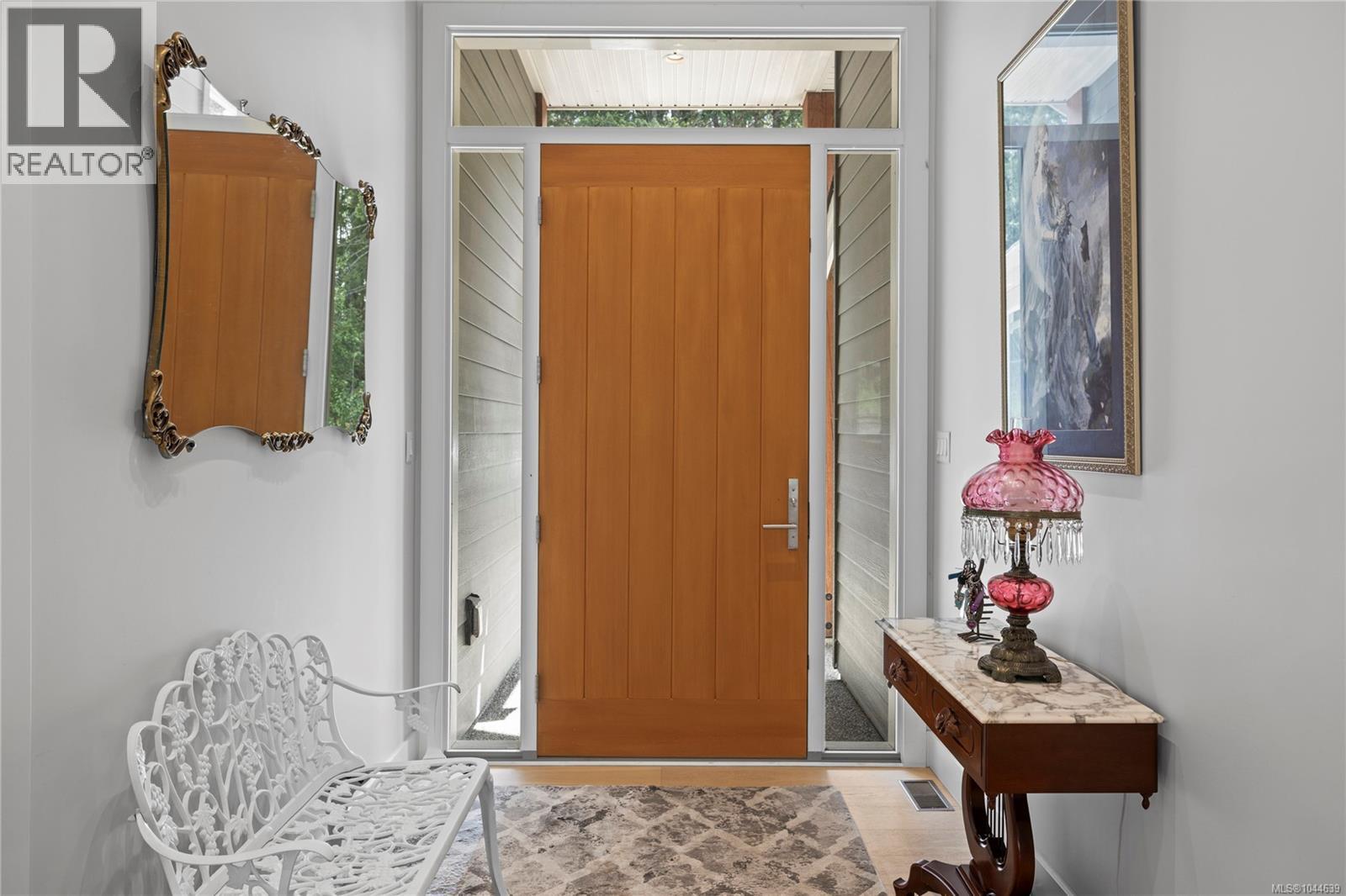 1312 Langara Dr - 7