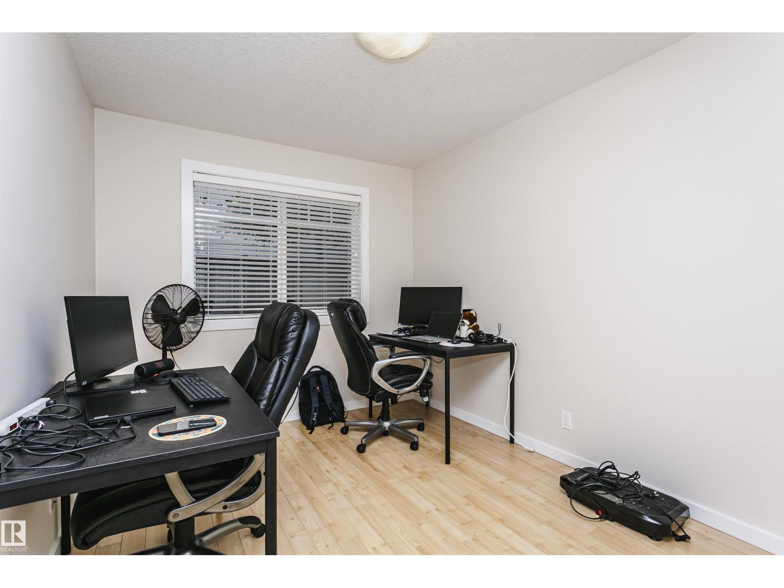 #104 9519 160 AV NW - Image 17