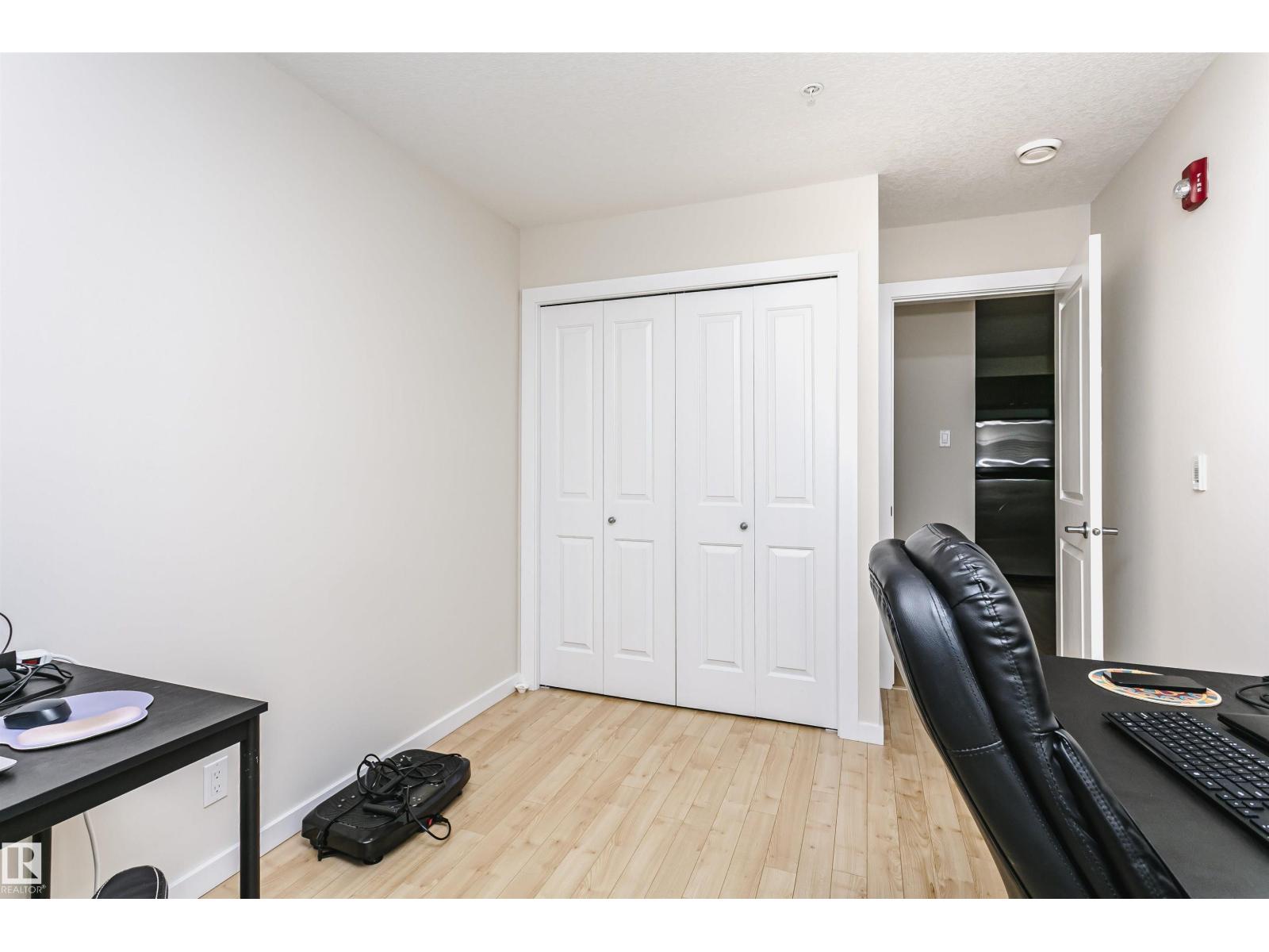 #104 9519 160 AV NW - 19