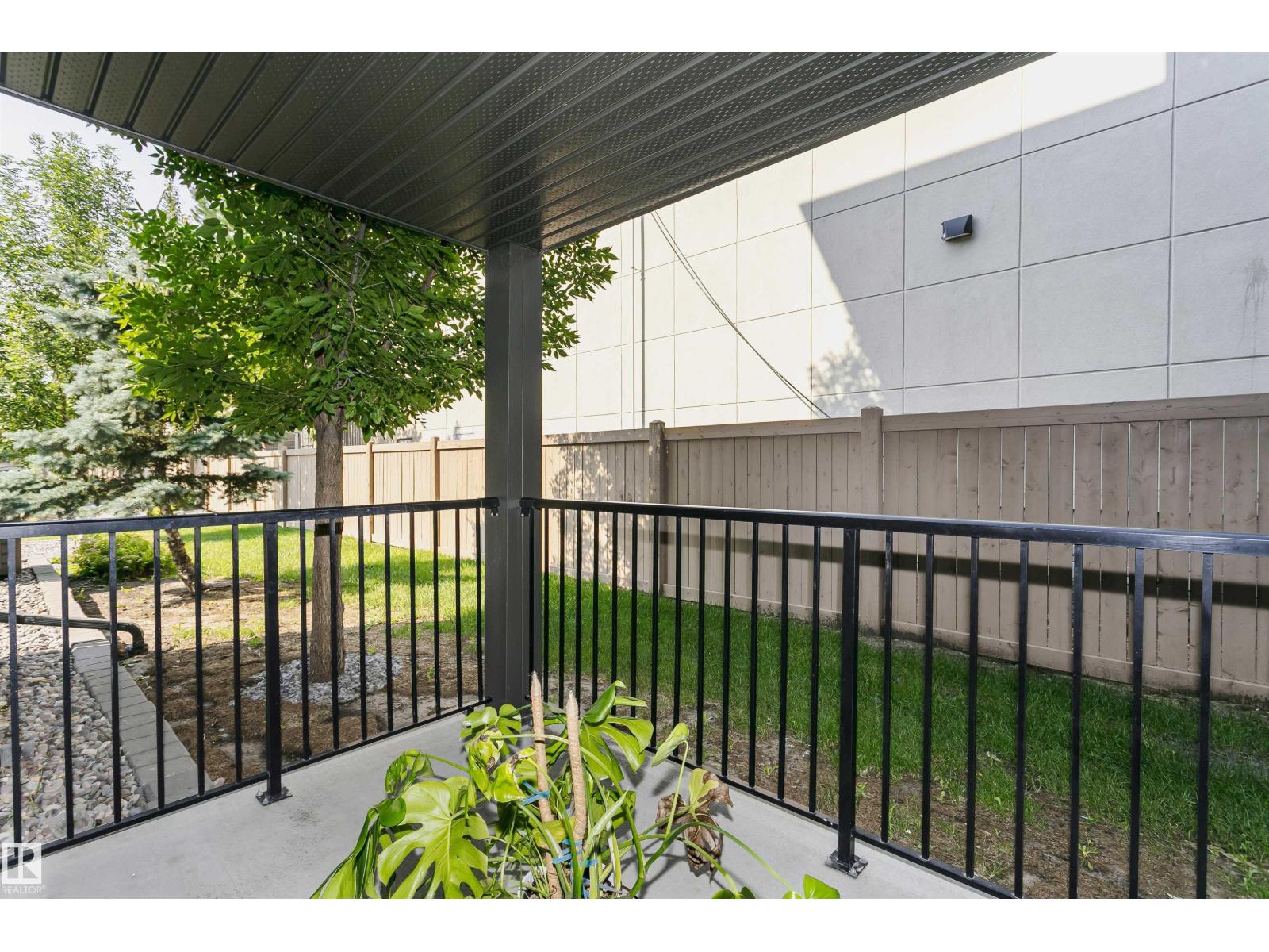 #104 9519 160 AV NW - 24