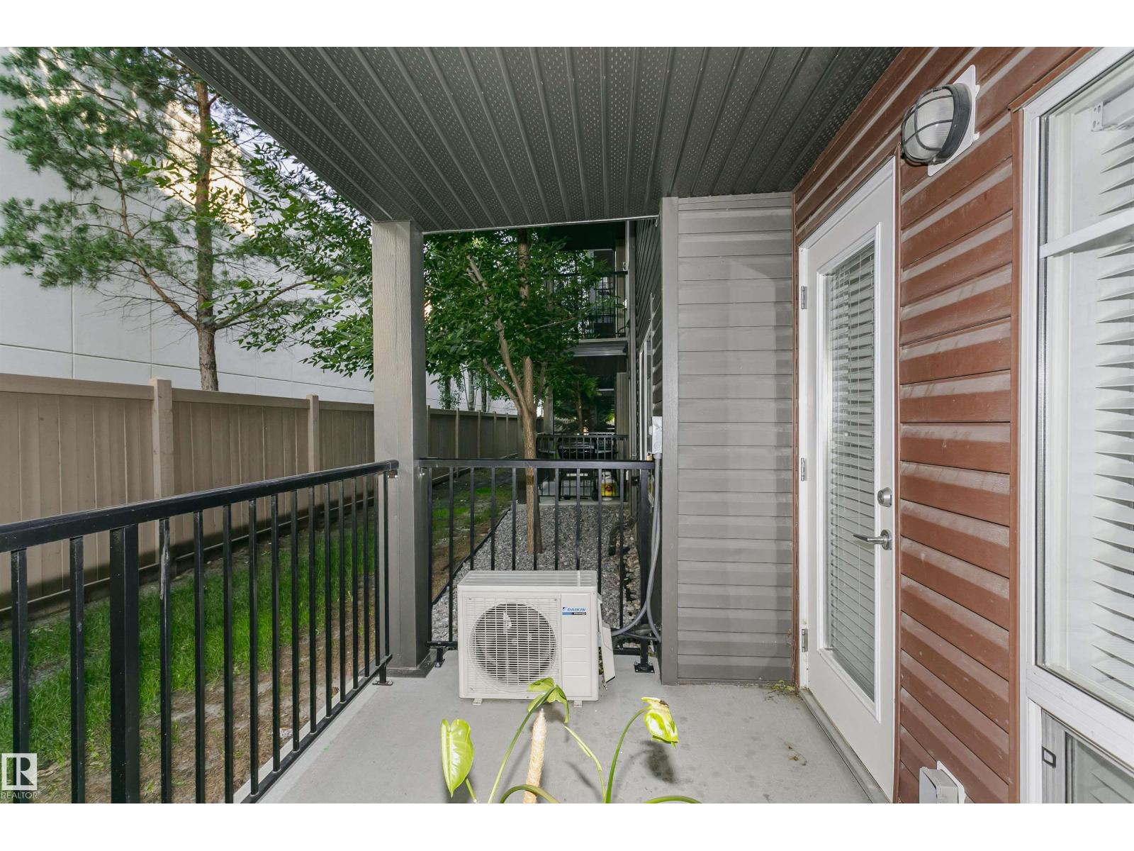 #104 9519 160 AV NW - 25