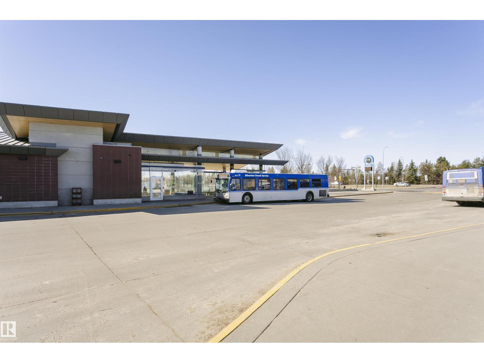 #104 9519 160 AV NW - 37