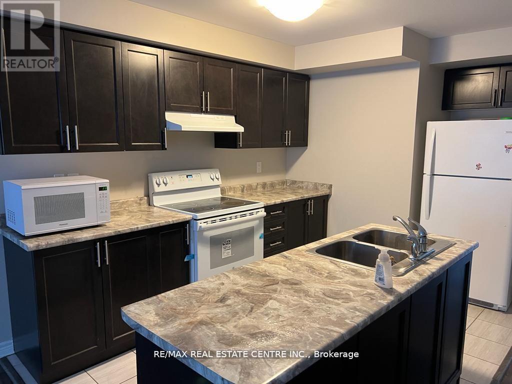 630 LINDEN DRIVE E — photo 2