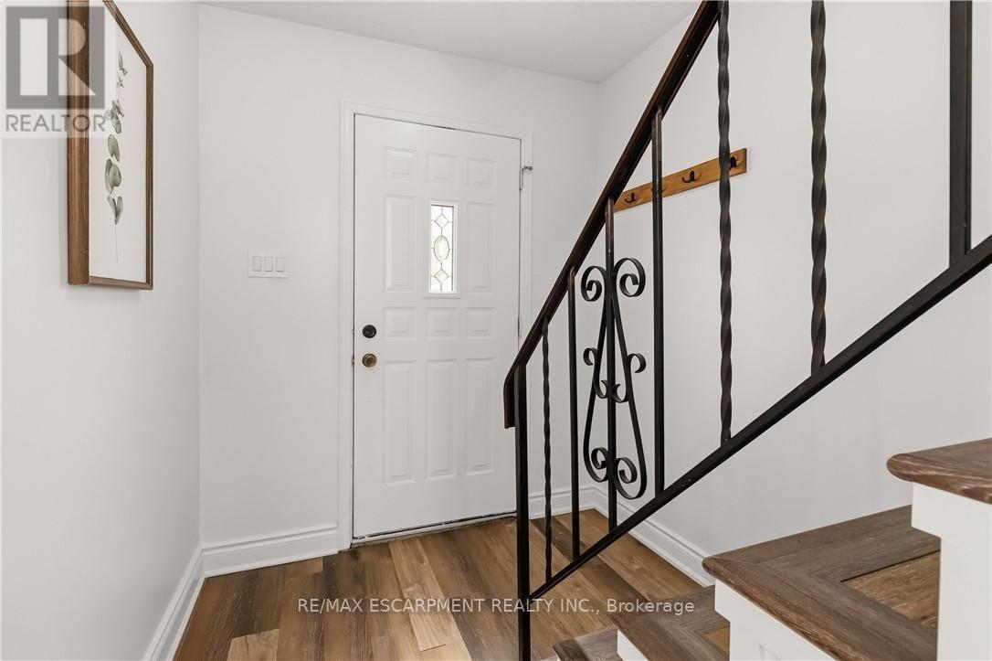#8 596 GREY STREET - 7