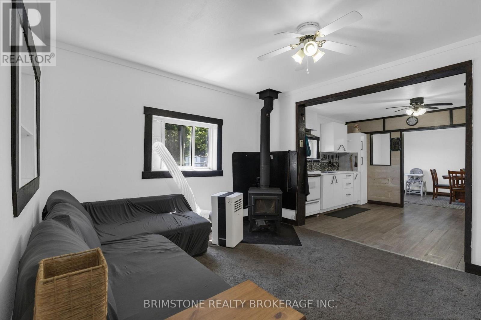 329 HIGH STREET - 9