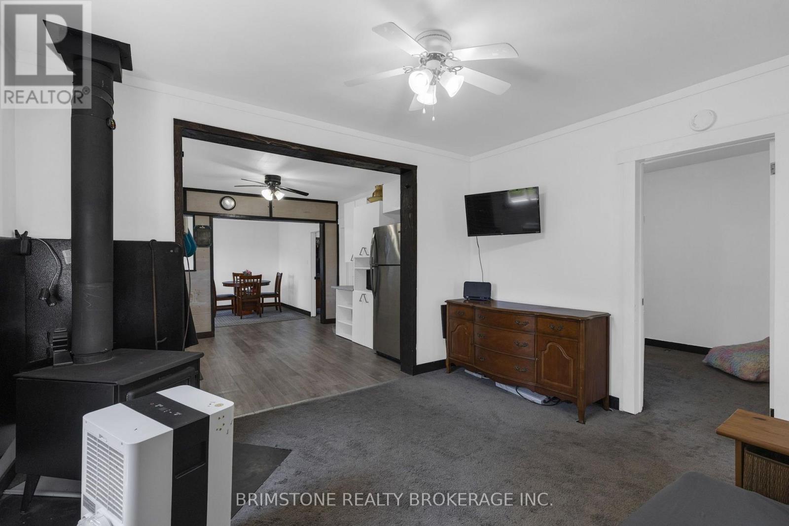 329 HIGH STREET - Image 10
