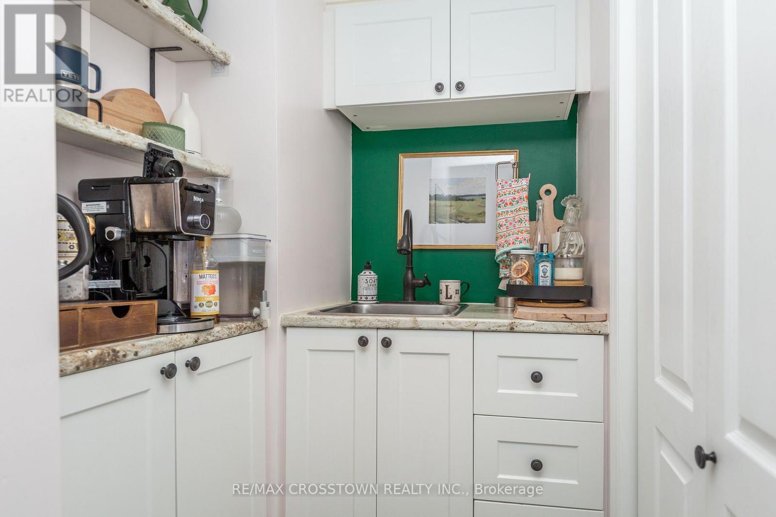 #24 360 BLAKE STREET NW - 26