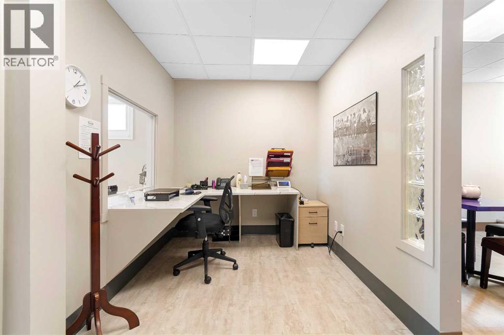 9801 97 Avenue - Photo 11