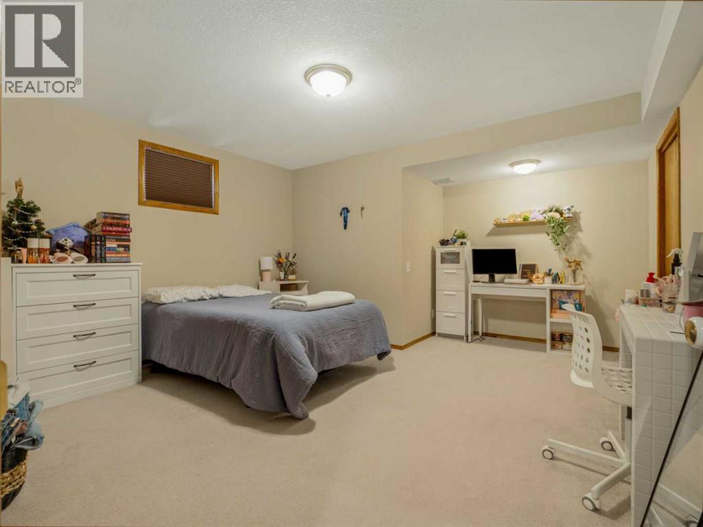 90013 212 - Image 38