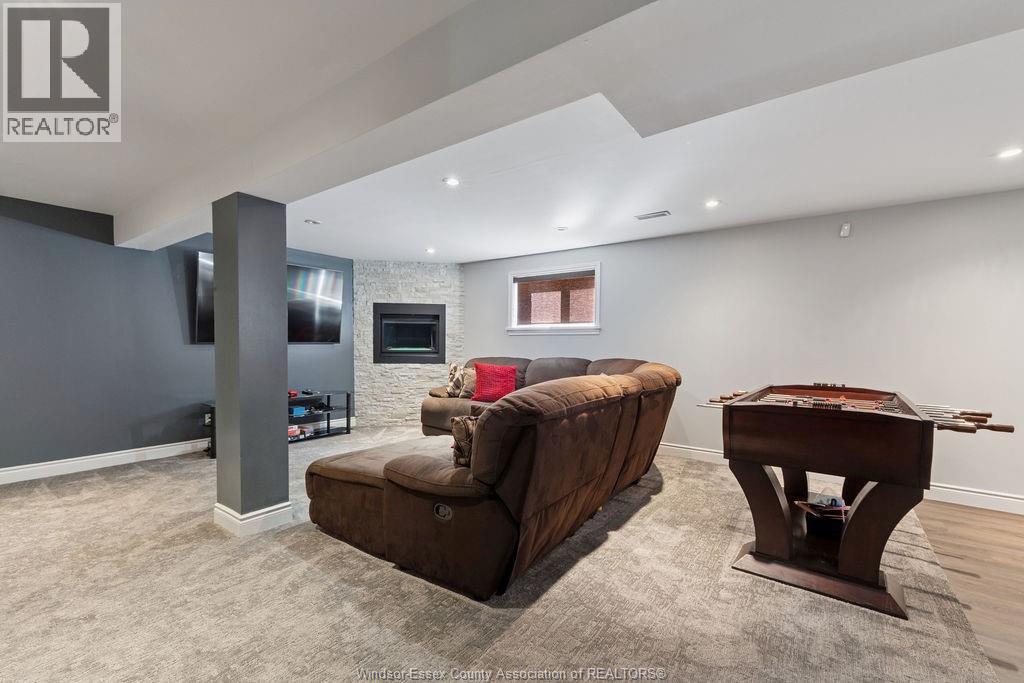 1162 BANWELL ROAD - 20