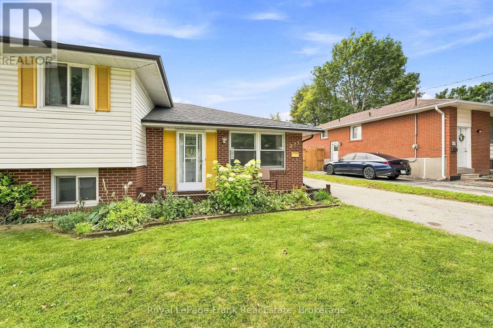 371 TRAFALGAR AVENUE - 2