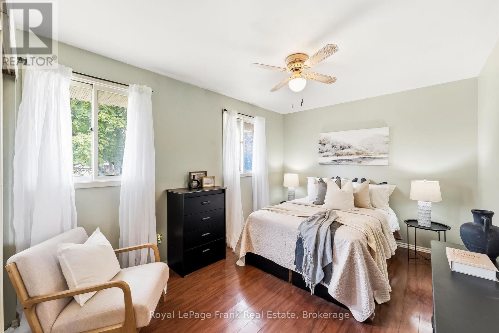 371 TRAFALGAR AVENUE - 22