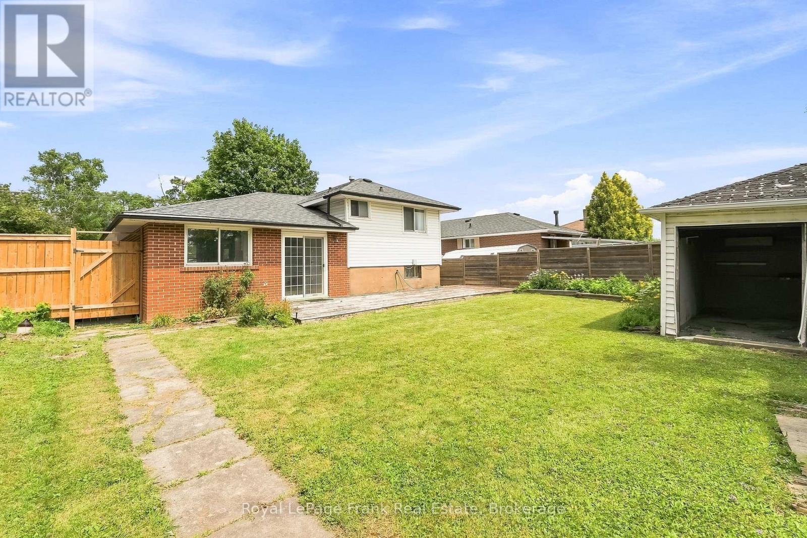 371 TRAFALGAR AVENUE - Image 31