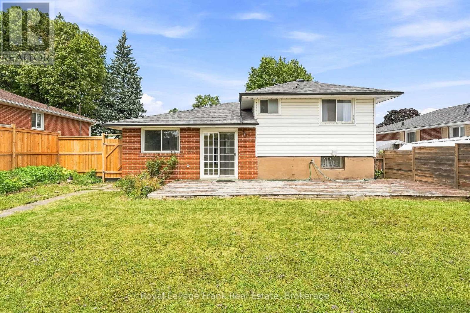 371 TRAFALGAR AVENUE - Image 32