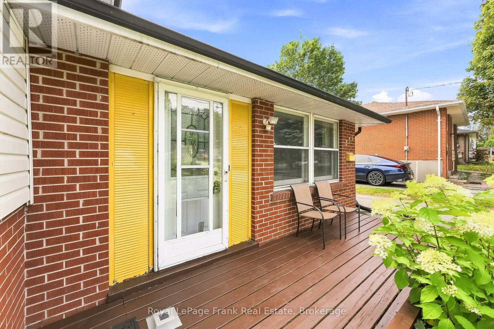 371 TRAFALGAR AVENUE - Image 5