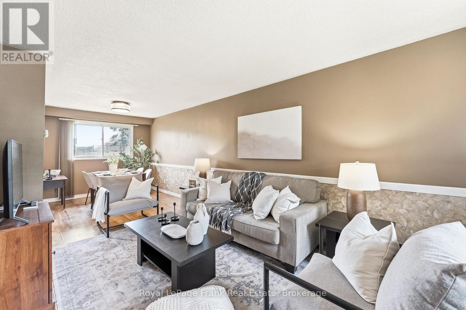 371 TRAFALGAR AVENUE - Image 8