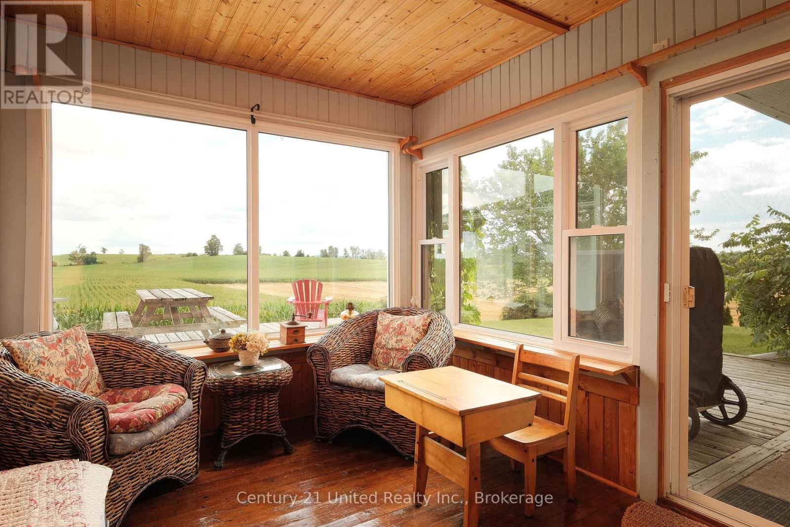 2261 ASPHODEL 6TH LINE - Image 9