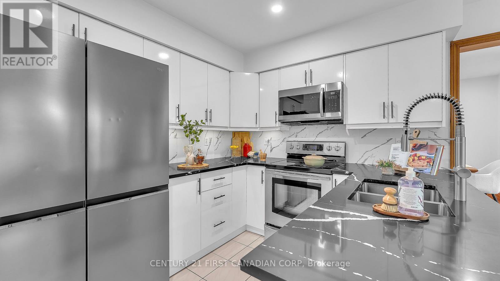 305 ANDOVER DRIVE - Image 8