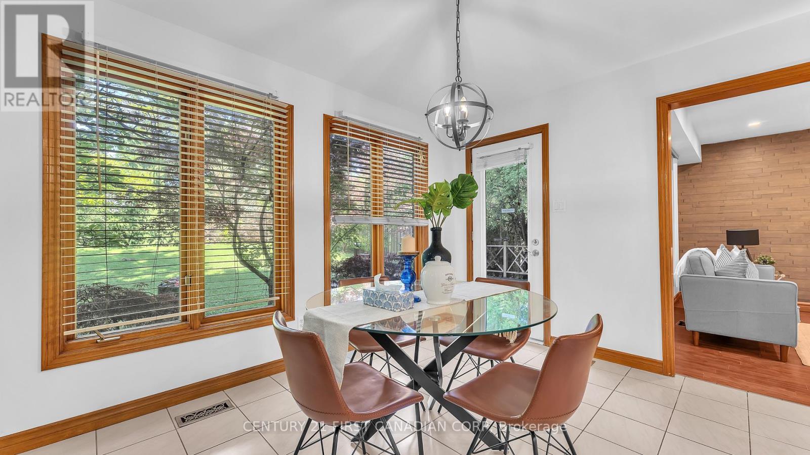 305 ANDOVER DRIVE - Image 9
