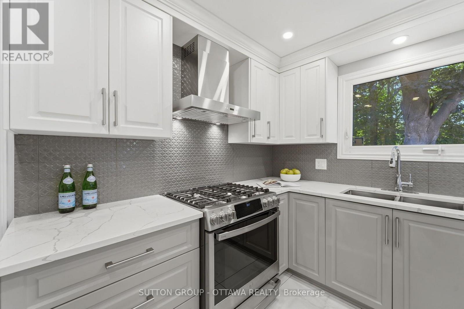 4 Bed, 4 Bath House for Sale in Ottawa – 29 CHESSWOOD COURT, Ottawa – MLS# X13634192 - Image 14