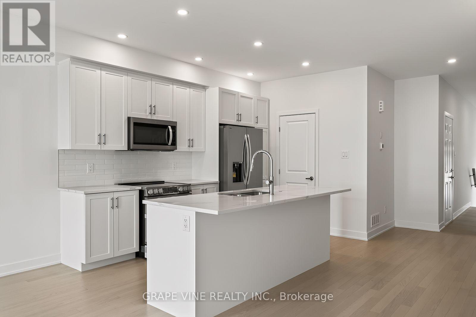 3 Bed, 3 Bath House for Sale in Ottawa – 239 MONTICELLO AVENUE, Ottawa – MLS# X13634236 - Image 13