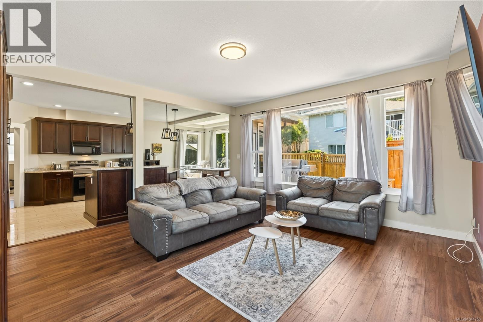 525 Ballou Pl - 8