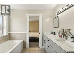 525 Ballou Pl, Ladysmith, BC V9G2C7 Photo 52