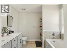 525 Ballou Pl, Ladysmith, BC V9G2C7 Photo 53