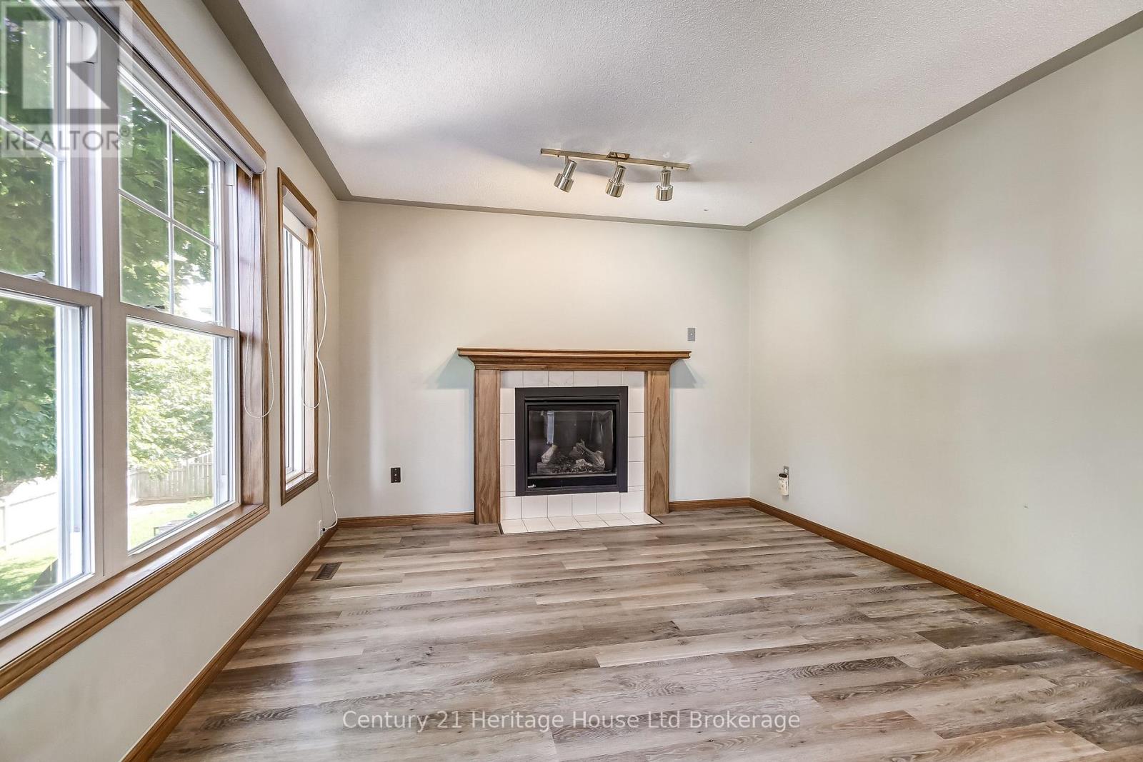 137 FIFTH AVENUE - Image 8