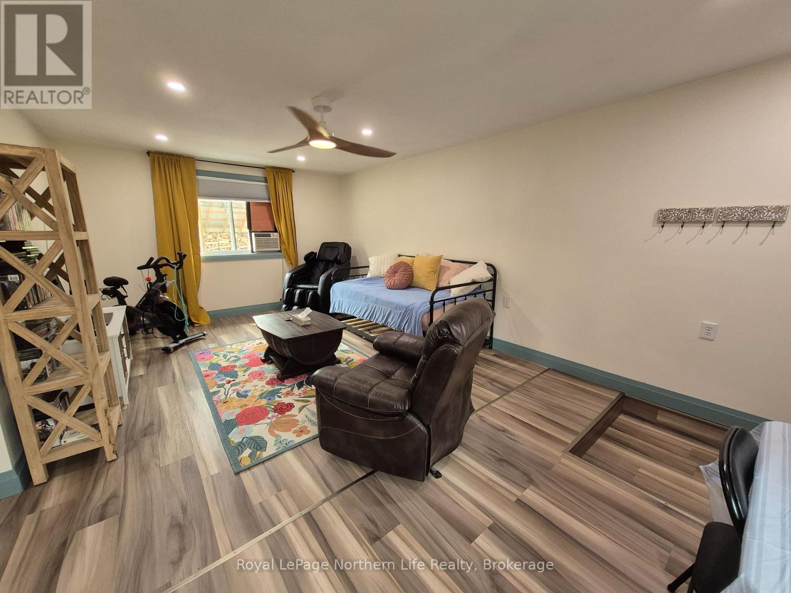 1856 PAPINEAU ROAD - 25