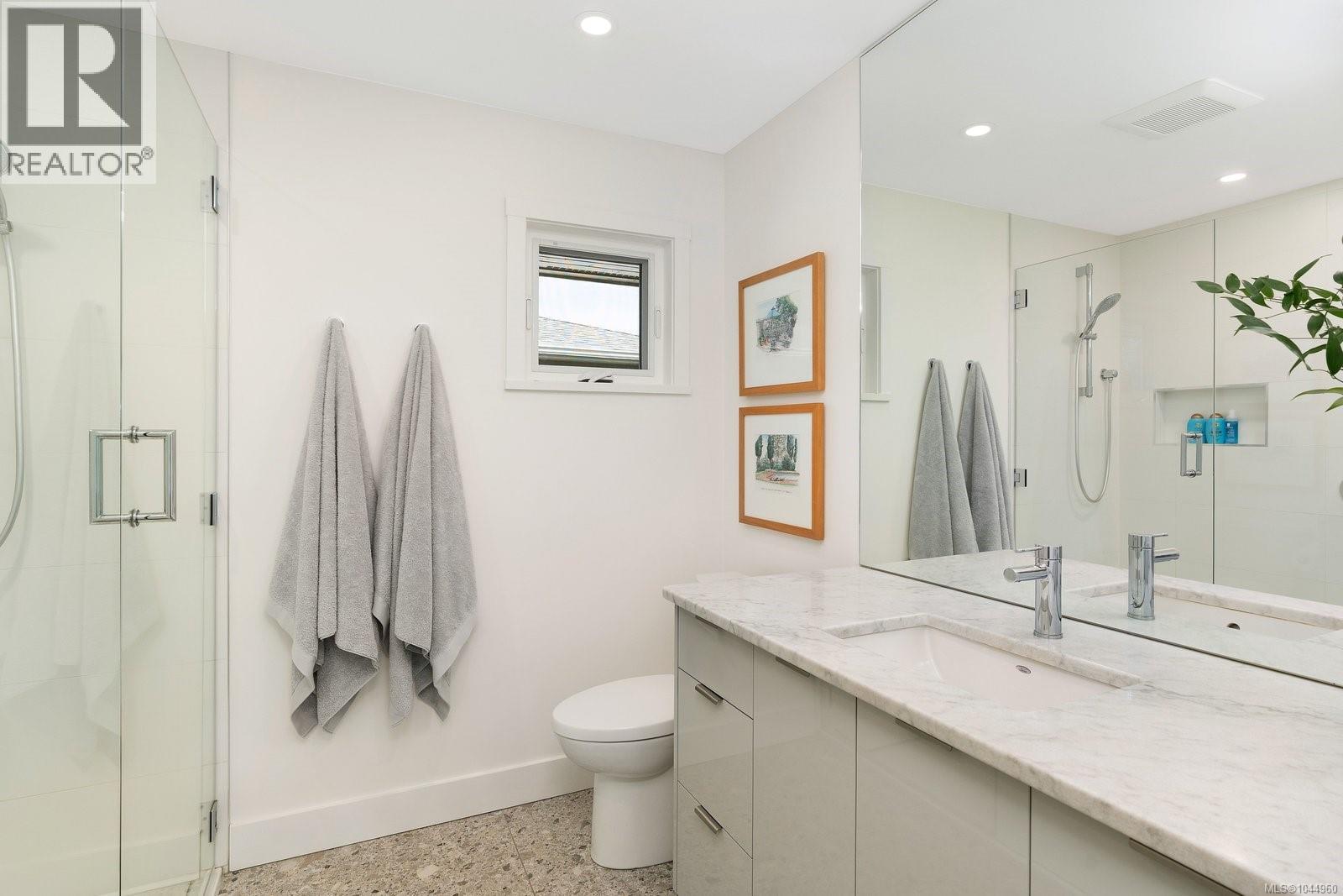  3311 Gibbs Road, Oak Bay