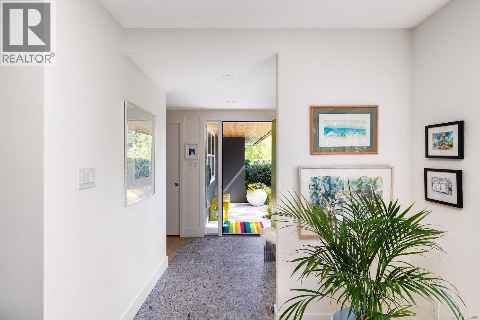 3311 Gibbs Road, Oak Bay