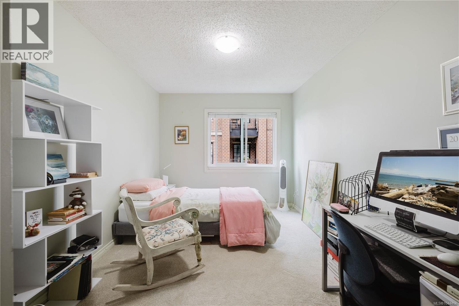 #303 1031 Burdett Ave - 20