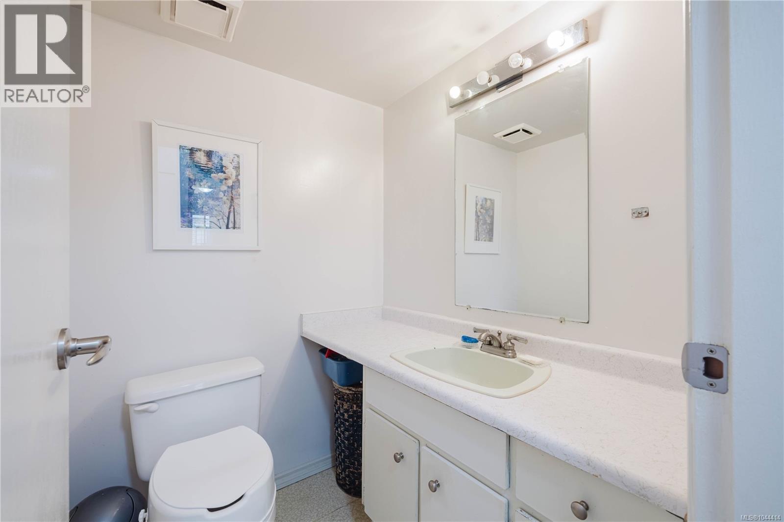 #303 1031 Burdett Ave - Image 22