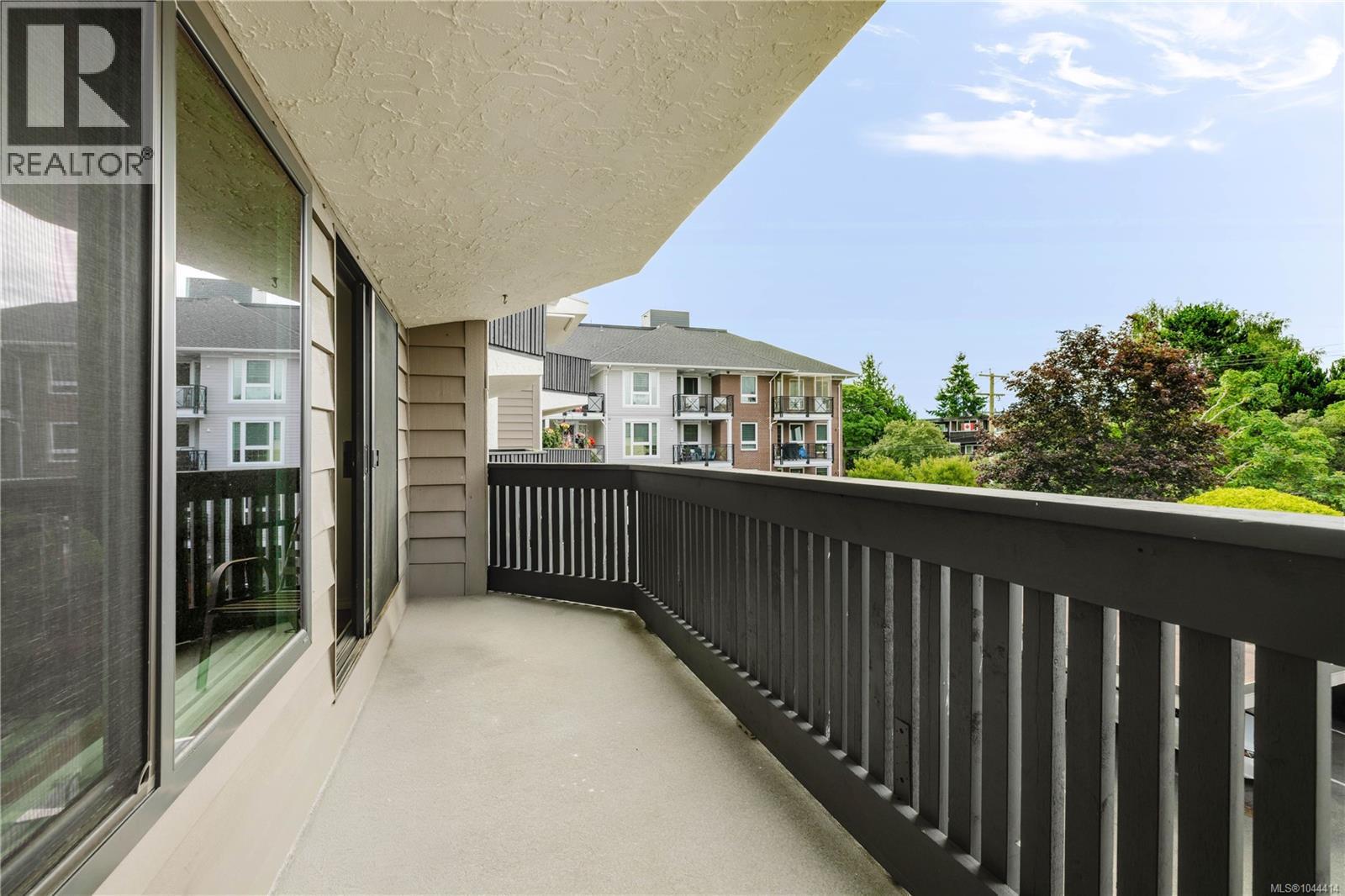 #303 1031 Burdett Ave - Image 24