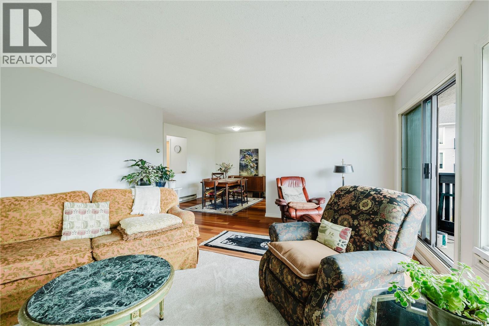 #303 1031 Burdett Ave - Image 7