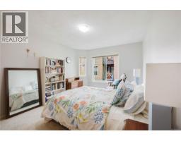 303 1031 Burdett Ave, Victoria, BC V8V3G9 Photo 17
