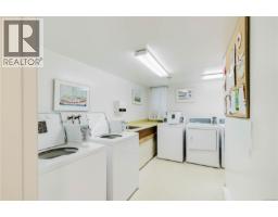 303 1031 Burdett Ave, Victoria, BC V8V3G9 Photo 39