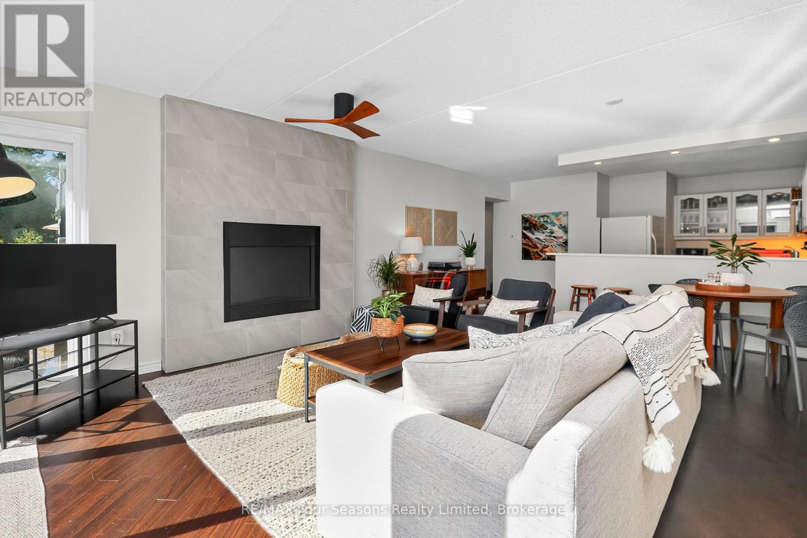 13 - 44 TROTT BOULEVARD, Collingwood — photo 3