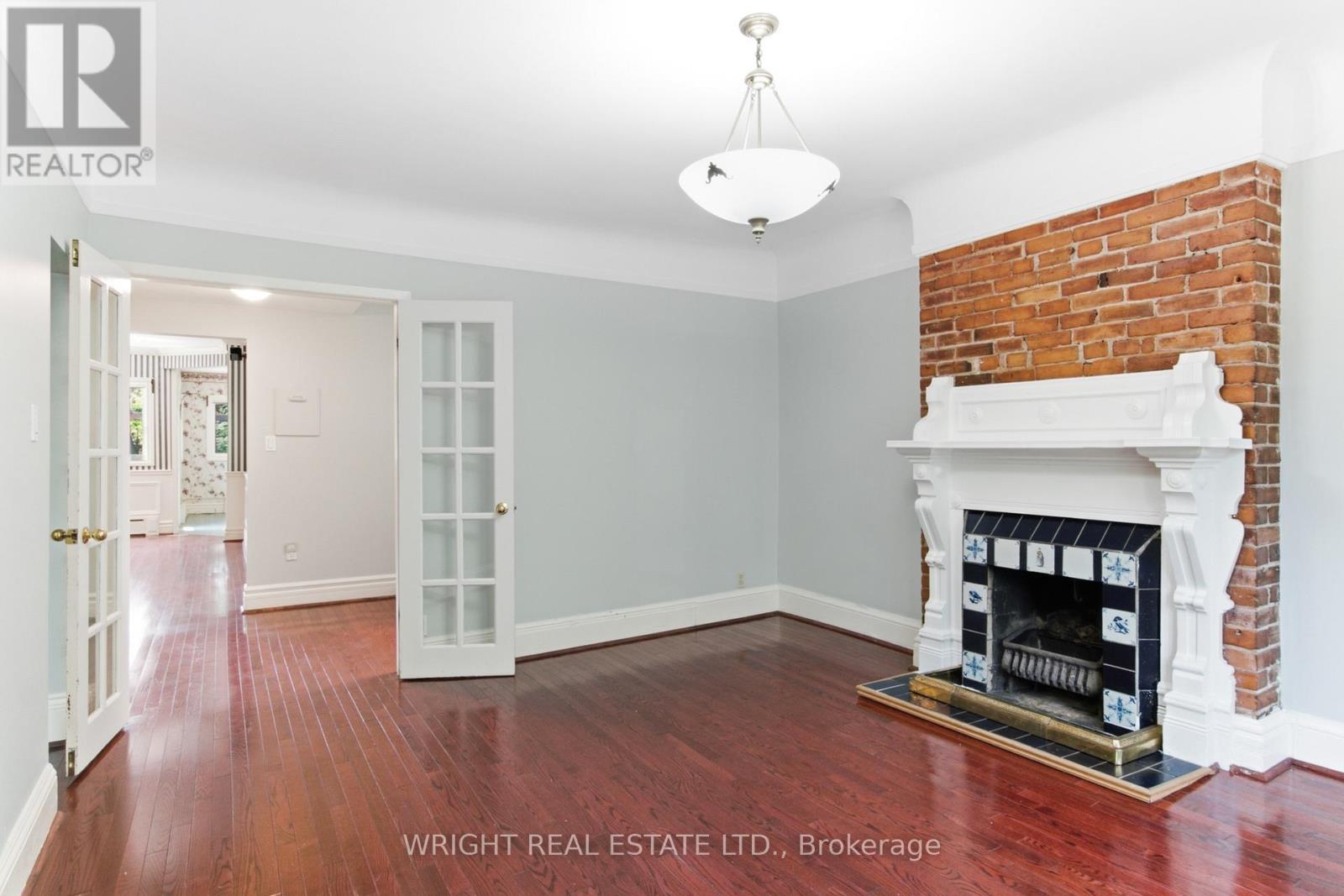 112 ALBANY AVENUE - 16